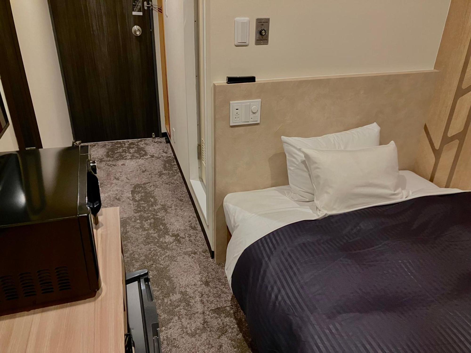 Hotel Livemax Mihara Ekimae Extérieur photo